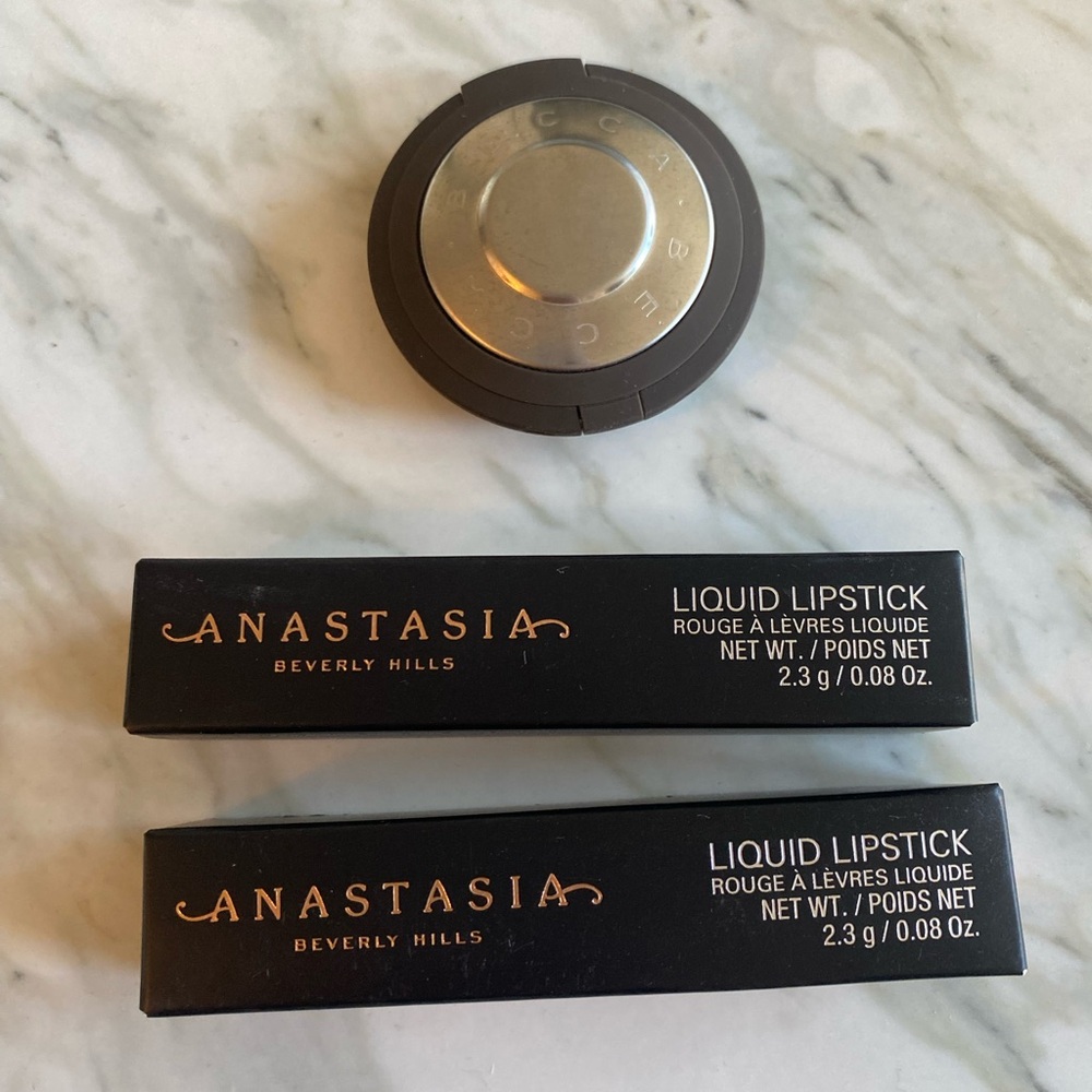 Becca Shimmering Skin Perfector (highlighter) & 2 Anastasia Liquid Lipsticks